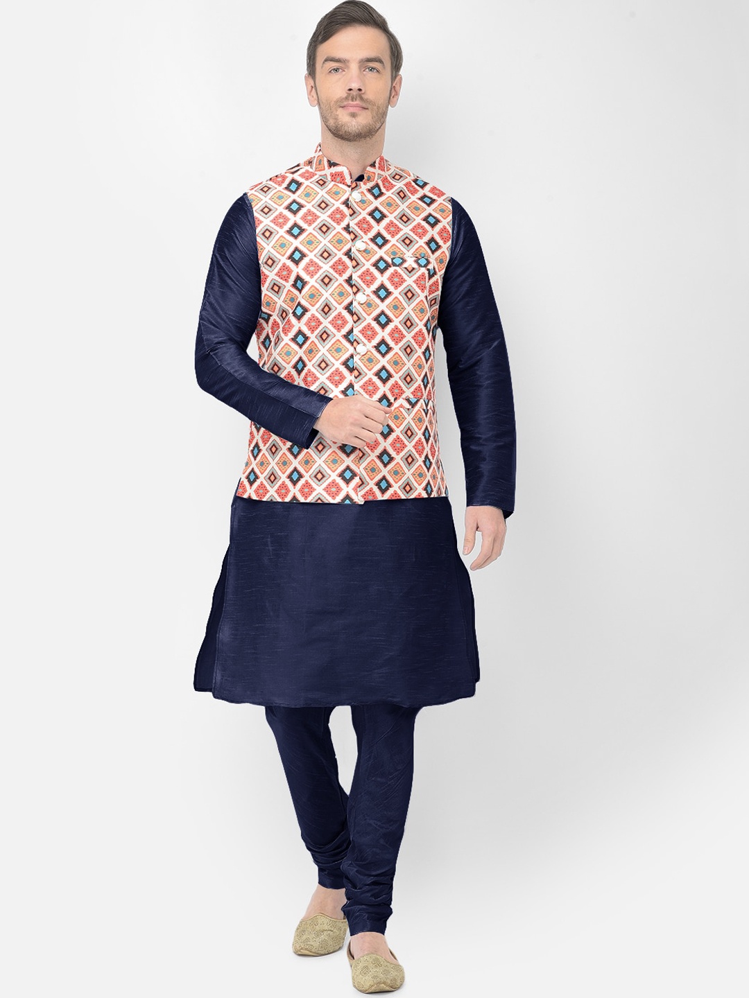 

SG LEMAN Men Navy Blue Raw Silk Kurta with Churidar