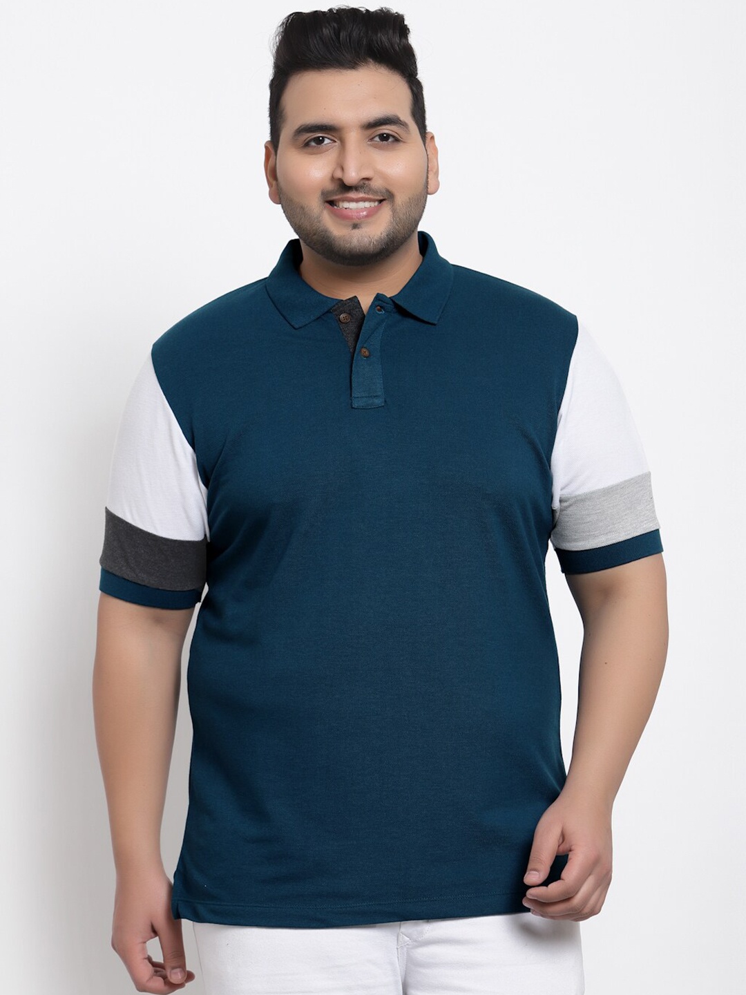 

Kalt Men Plus Size Blue Colourblocked Polo Collar T-shirt