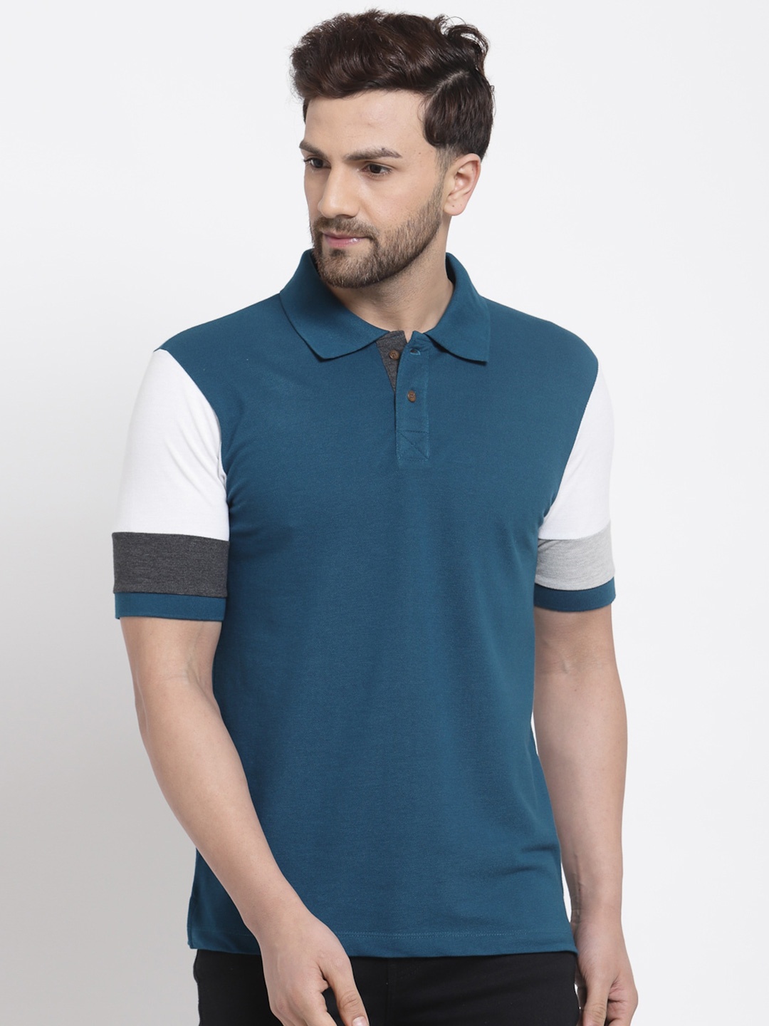 

Kalt Men Blue Solid Polo Collar Pockets T-shirt