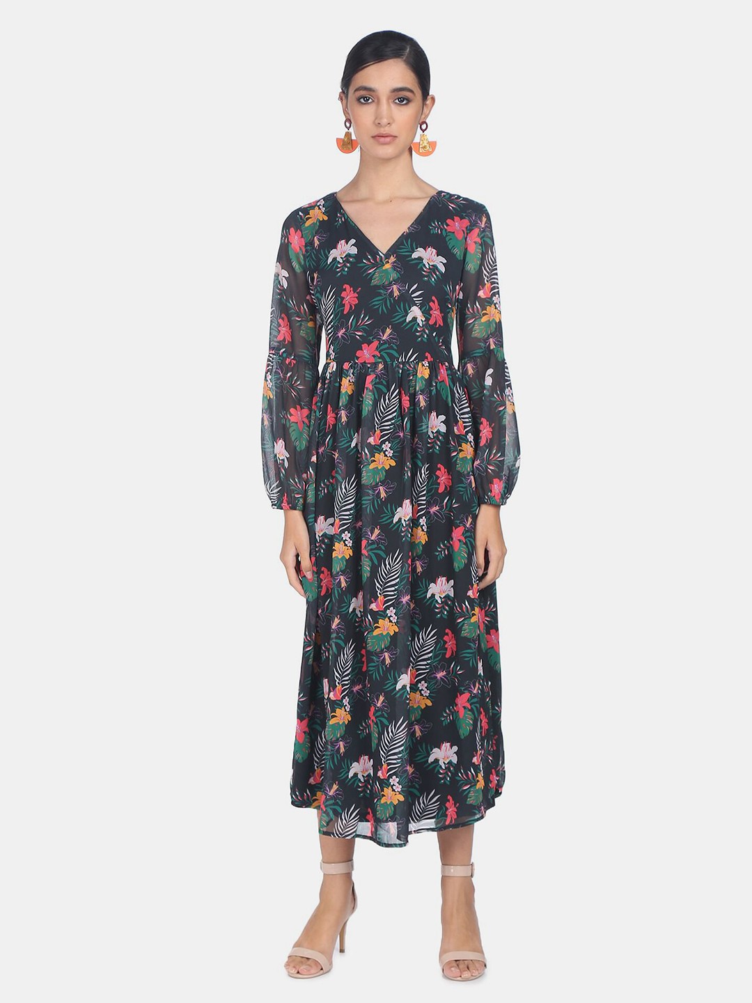 

SHFFL Black & Multicoloured Floral Printed Midi Fit & Flared Dress