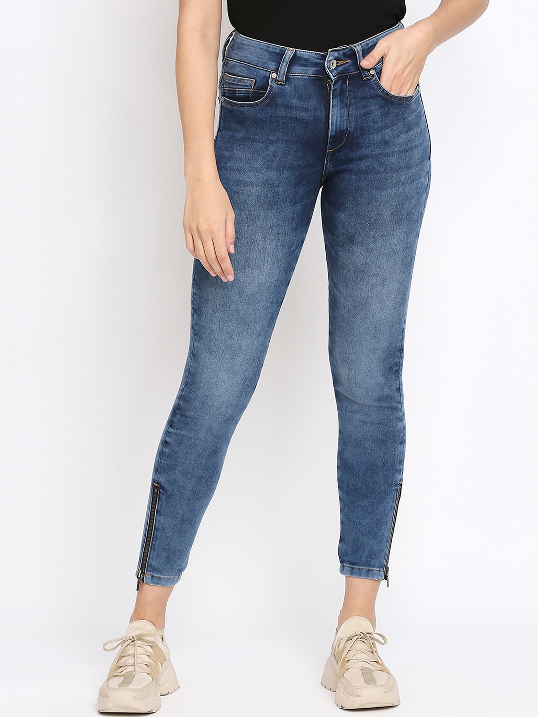 

Being Human Women Blue Skinny Fit Heavy Fade Jeans