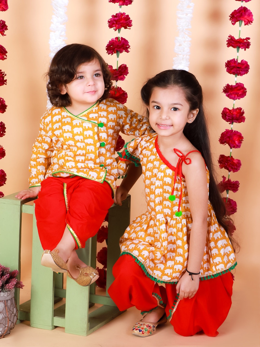 

KID1 Girls Yellow Printed Angrakha Pure Cotton Kurta with Dhoti Pants