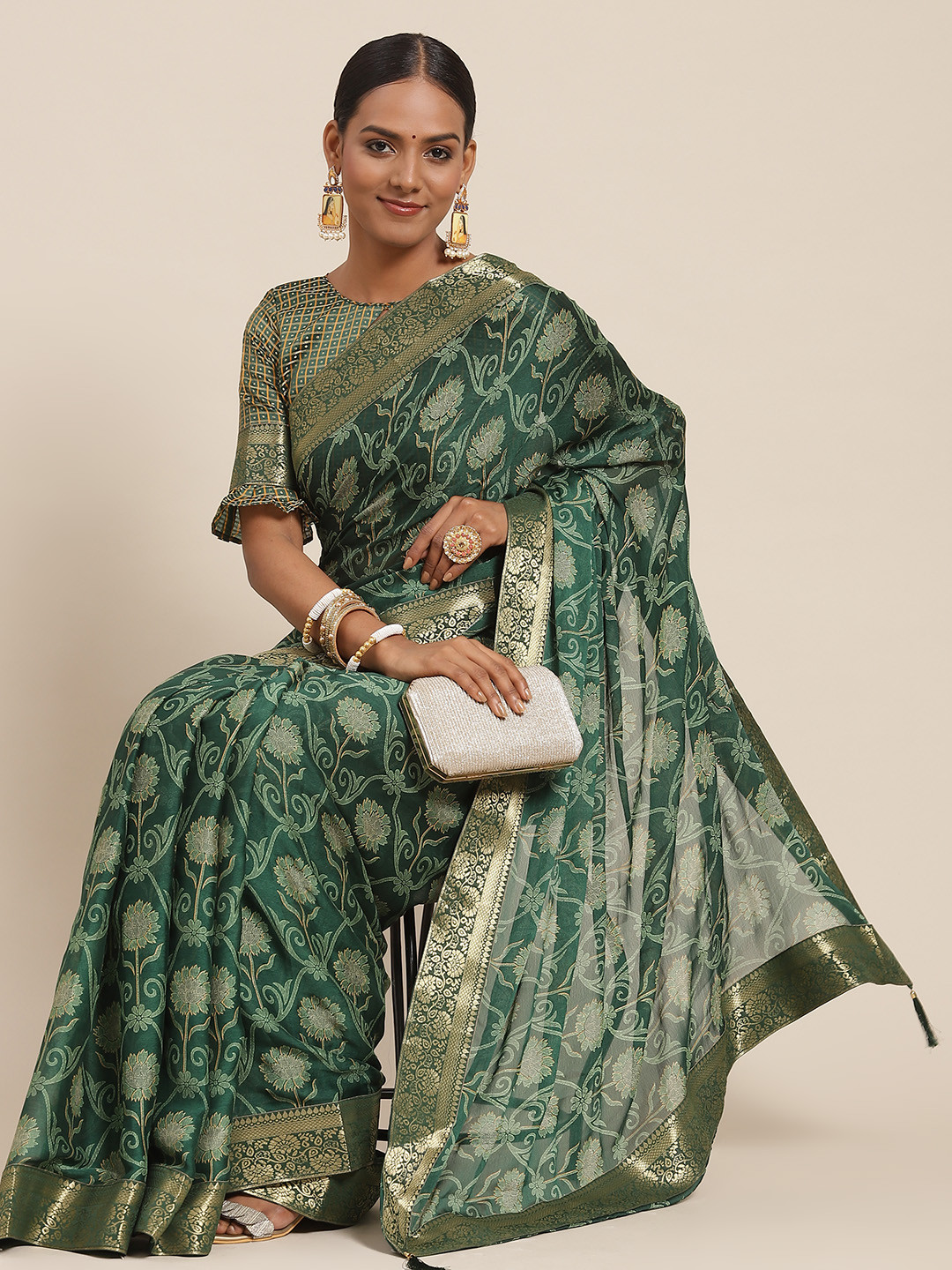 

Satrani Green Floral Printed Chiffon Saree