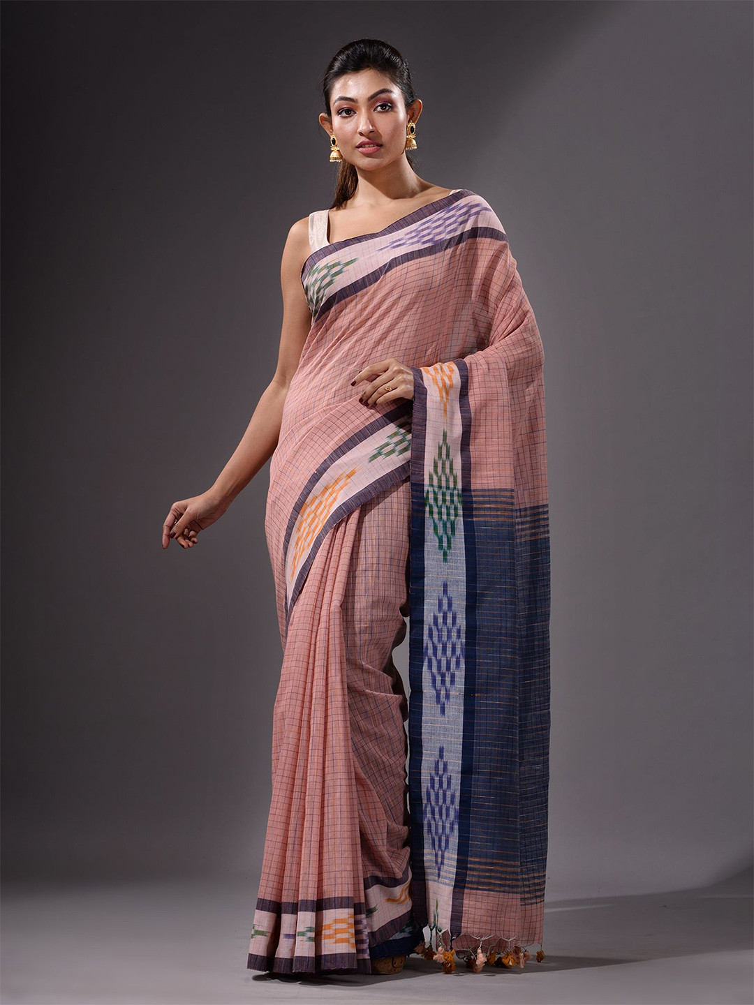 

Charukriti Red & Blue Checked Saree