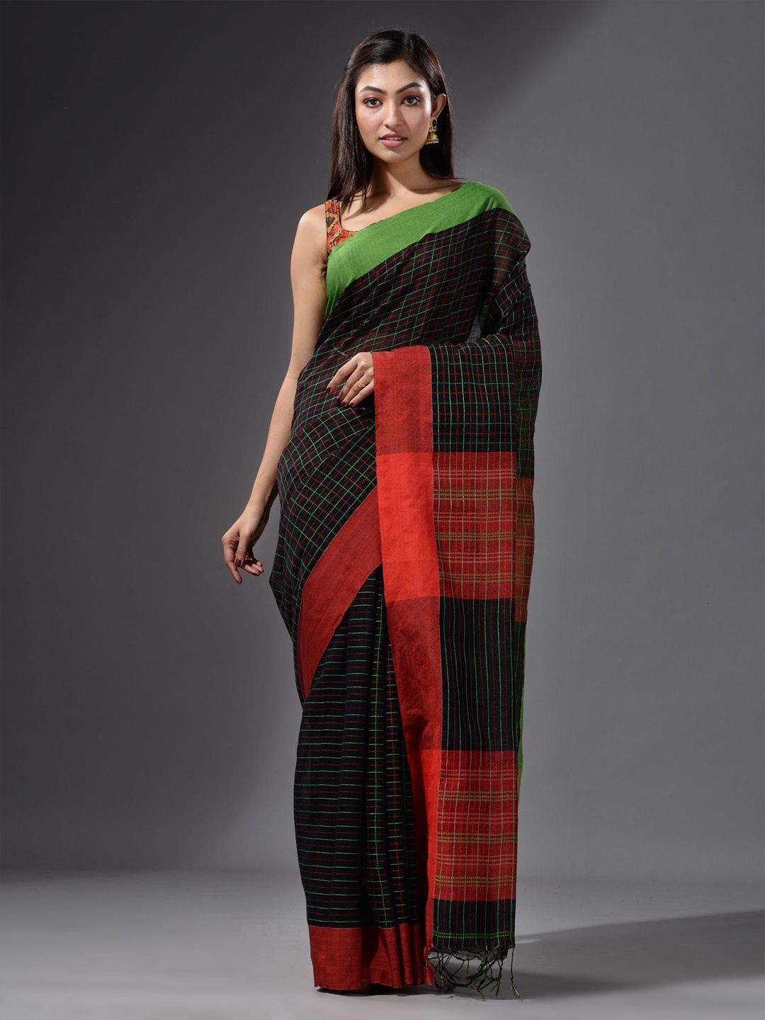 

Charukriti Black & Green Checked Saree