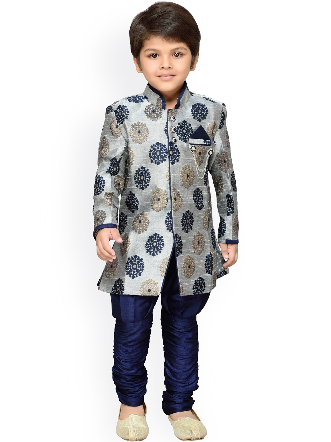 

Aj DEZInES Boys Grey & Blue Printed Clothing Set