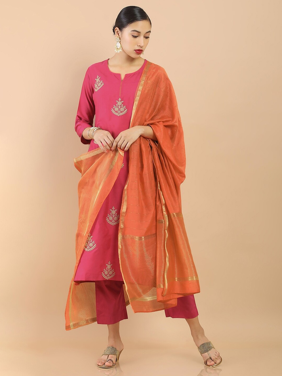 

Soch Women Fuchsia Floral Embroidered Silk Kurta Set With Dupatta