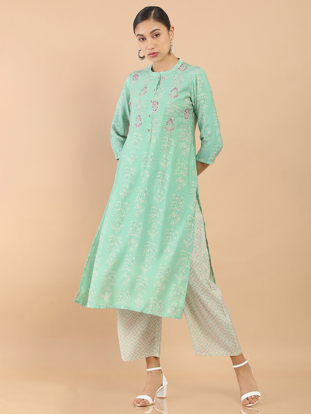 

Soch Women Green Embroidered Chanderi Botanical Block Print Kurta with Trousers