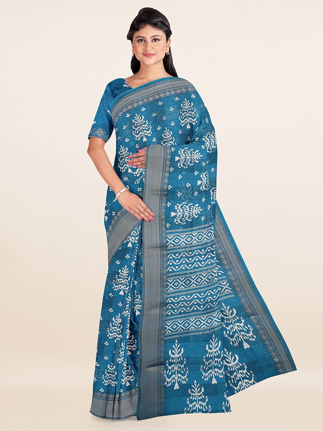 

Pothys Blue & White Ethnic Motifs Printed Zari Saree