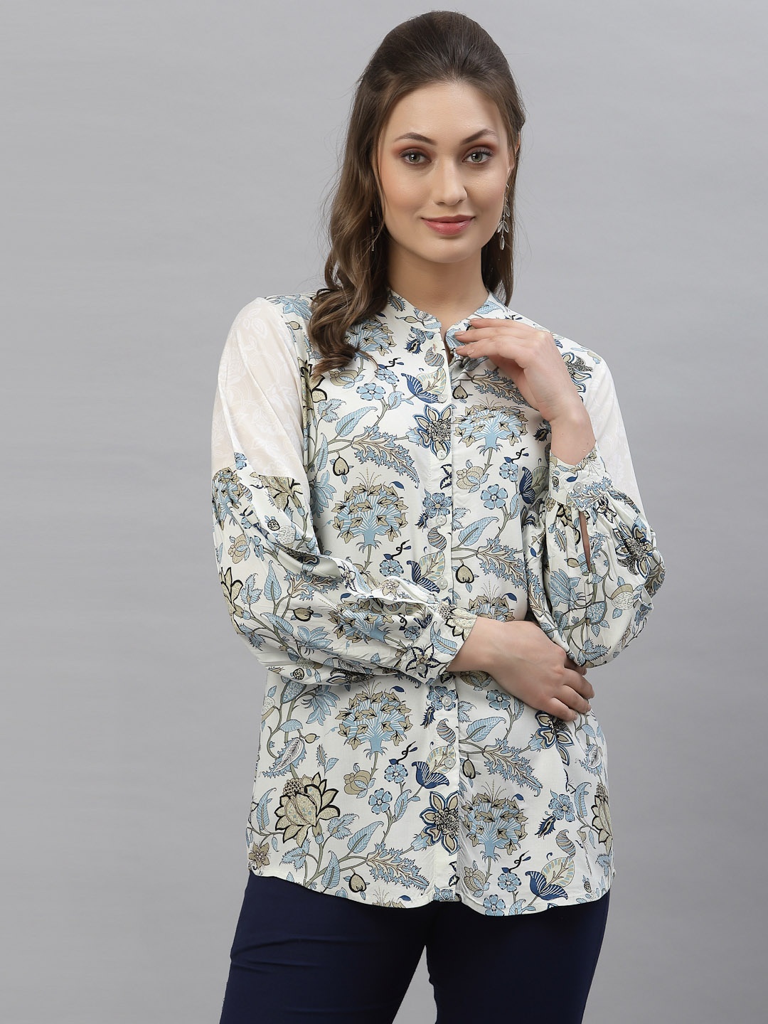 

Mode by Red Tape Off White & Blue Print Mandarin Collar Top
