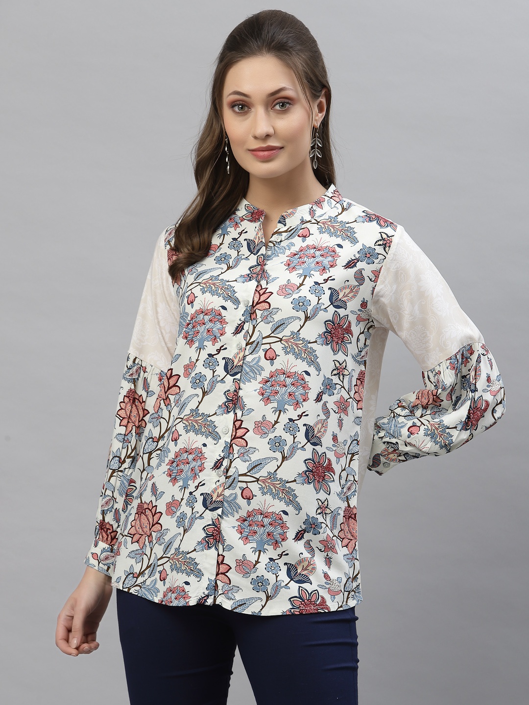 

Mode by Red Tape Red & Off-White Floral Print Mandarin Collar Top