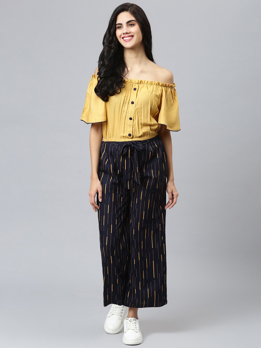 

FLAMBOYANT Women Beige & Navy Blue Crop Top & Palazzo Set
