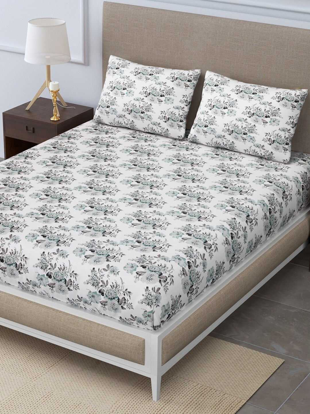 

LINENWALAS Happy Sleeping Green & White Floral 300 TC King Bedsheet with 2 Pillow Covers