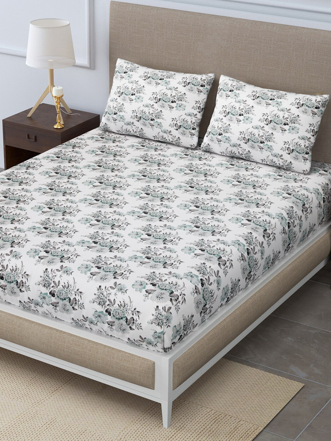 

LINENWALAS Happy Sleeping Green & White 300 TC Double Queen Bedsheet with 2 Pillow Covers