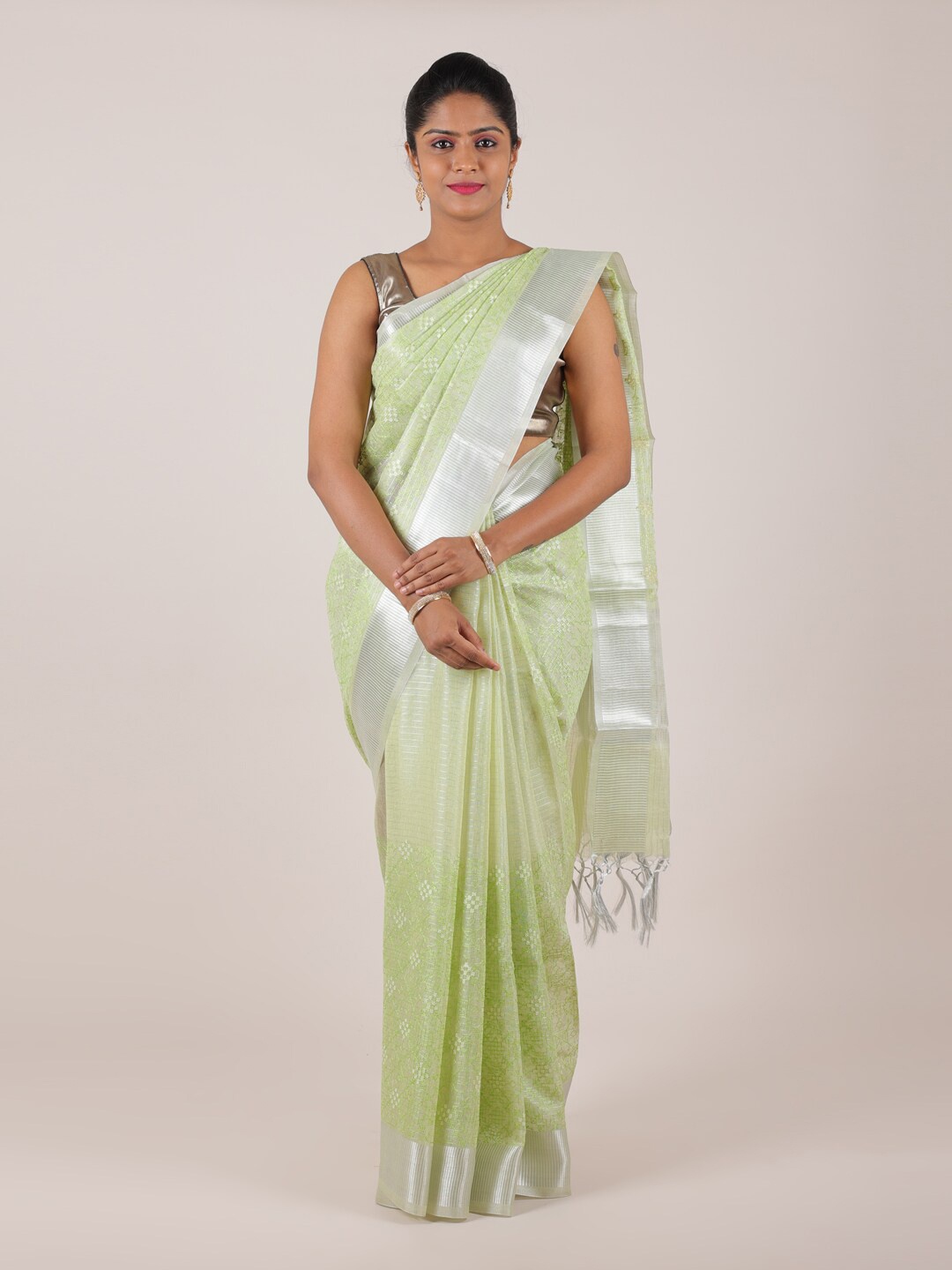 

Pothys Green & Silver-Toned Ethnic Motifs Embroidered Zari Organza Saree