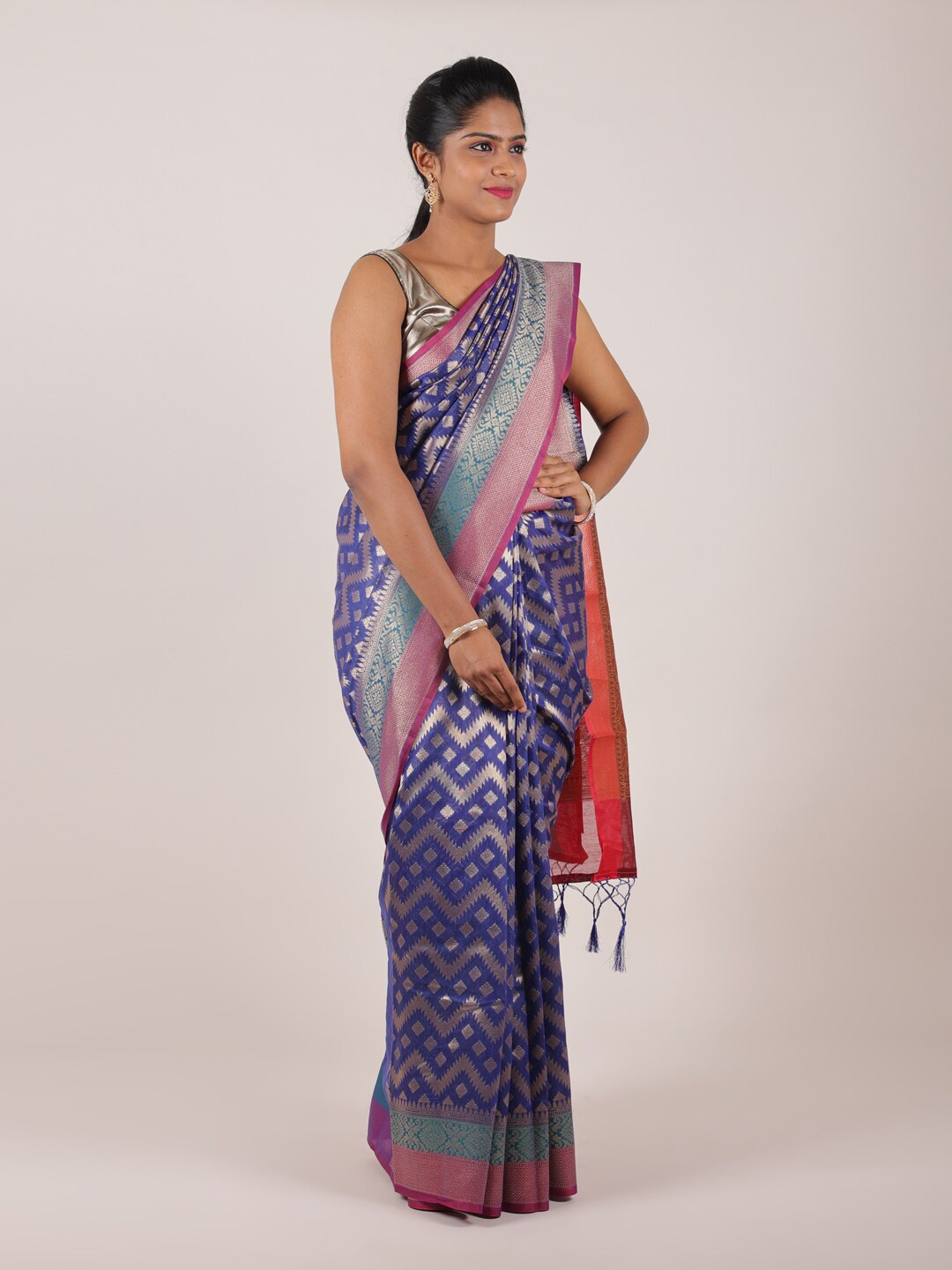 

Pothys Blue & Green Woven Design Zari Saree