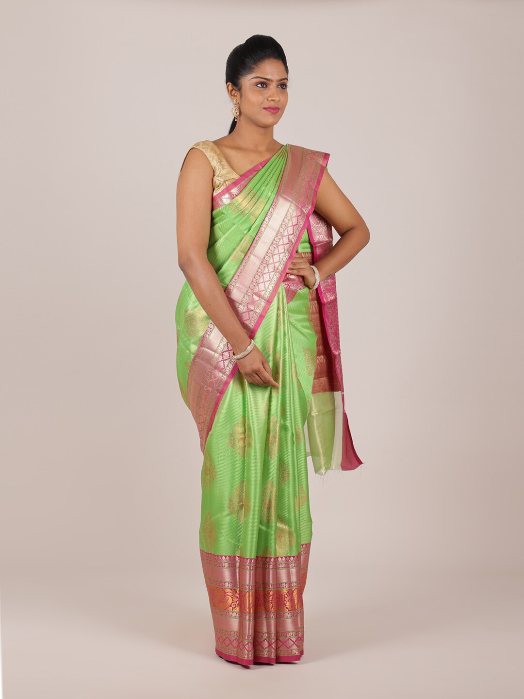 

Pothys Fluorescent Green & Silver-Toned Woven Design Zari Silk Cotton Saree