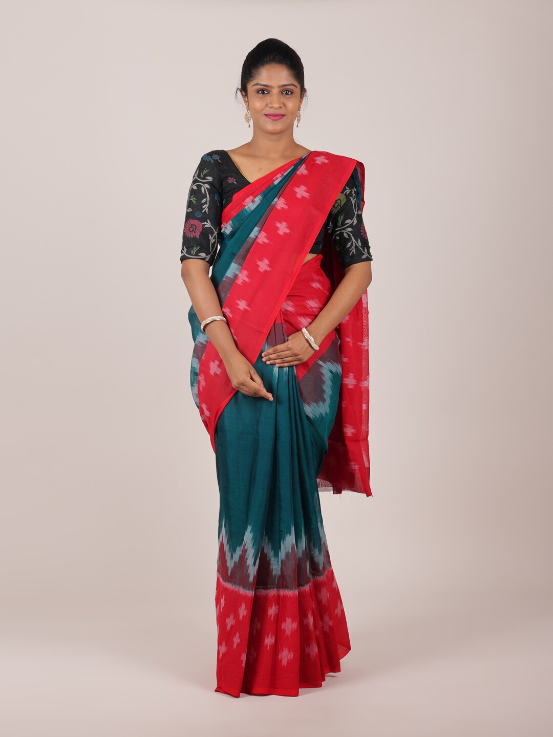 

Pothys Green & Red Geometric Printed Silk Cotton Saree