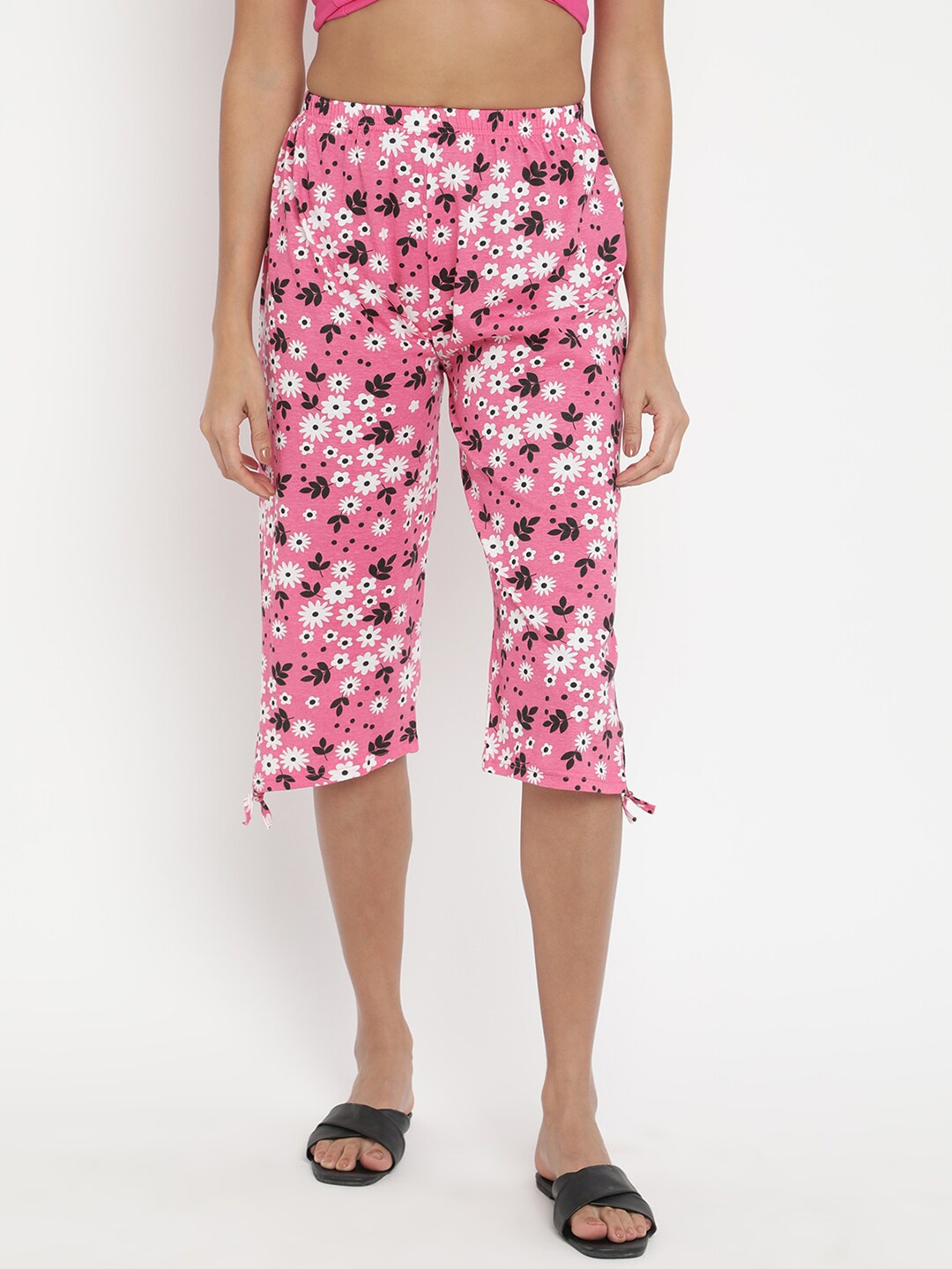 

V2 Value & Variety Women Pink & White Printed Cotton Capris