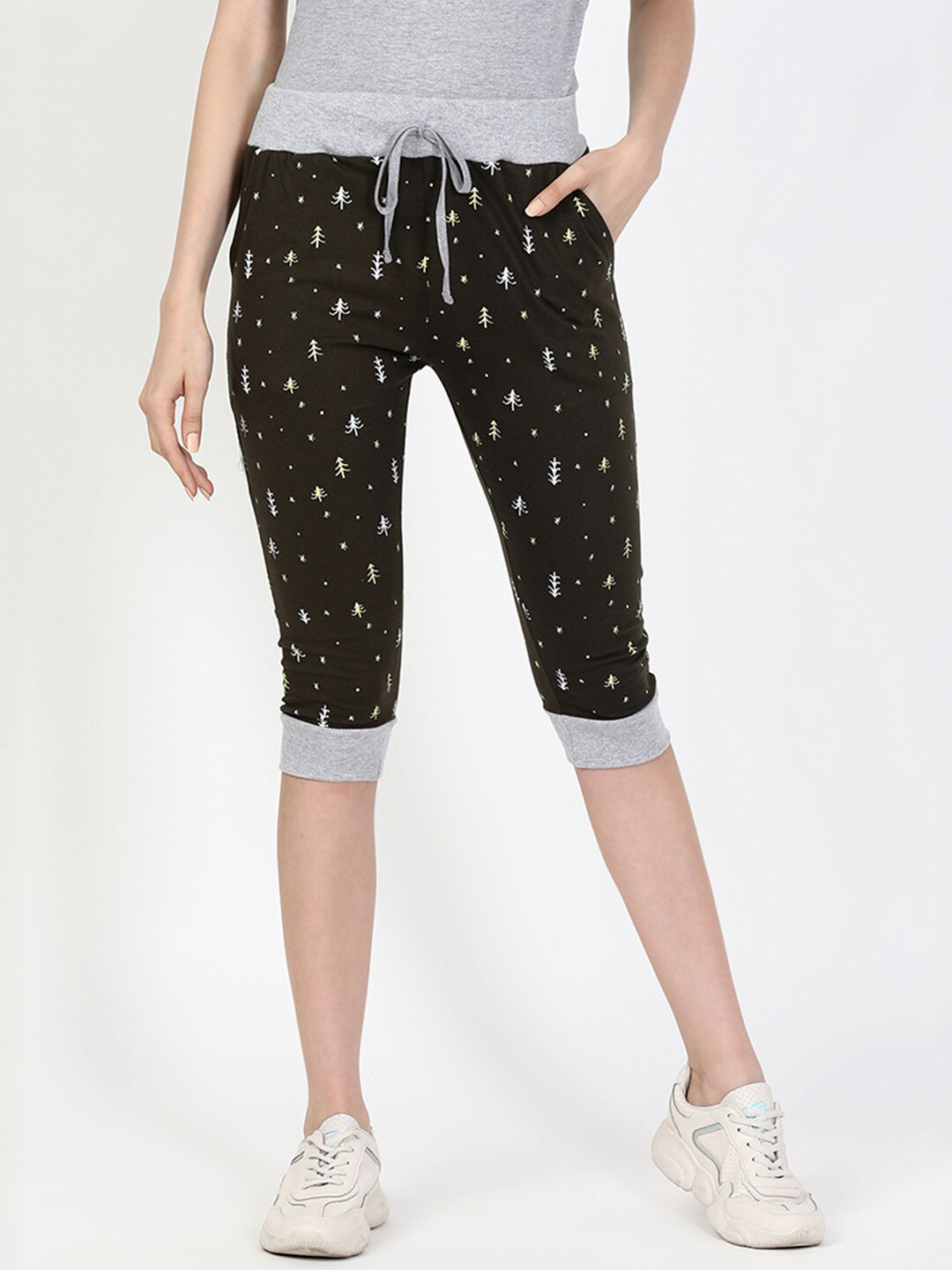 

V2 Value & Variety Women Olive Green & White Printed Cotton Capris
