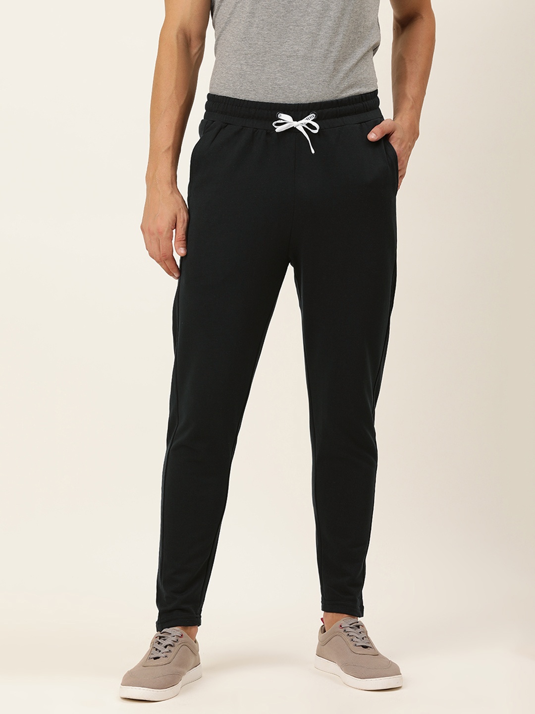 

FOREVER 21 Black Solid Active Sport Track Pant