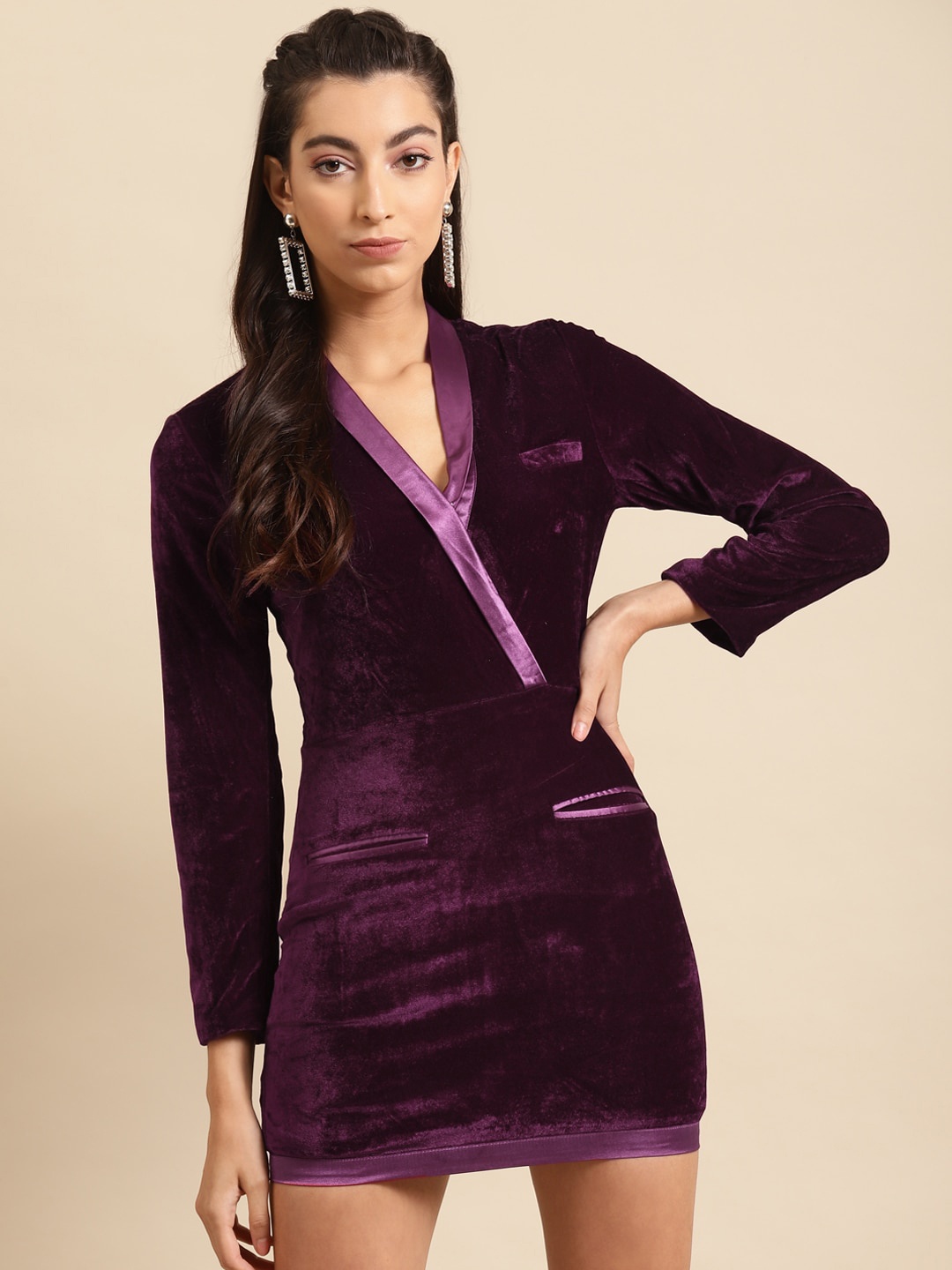 

DODO & MOA Burgundy Embellished Velvet Bodycon Dress