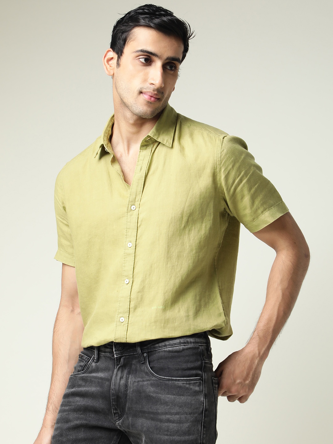

RARE RABBIT Men Flax Linen Shirt, Green