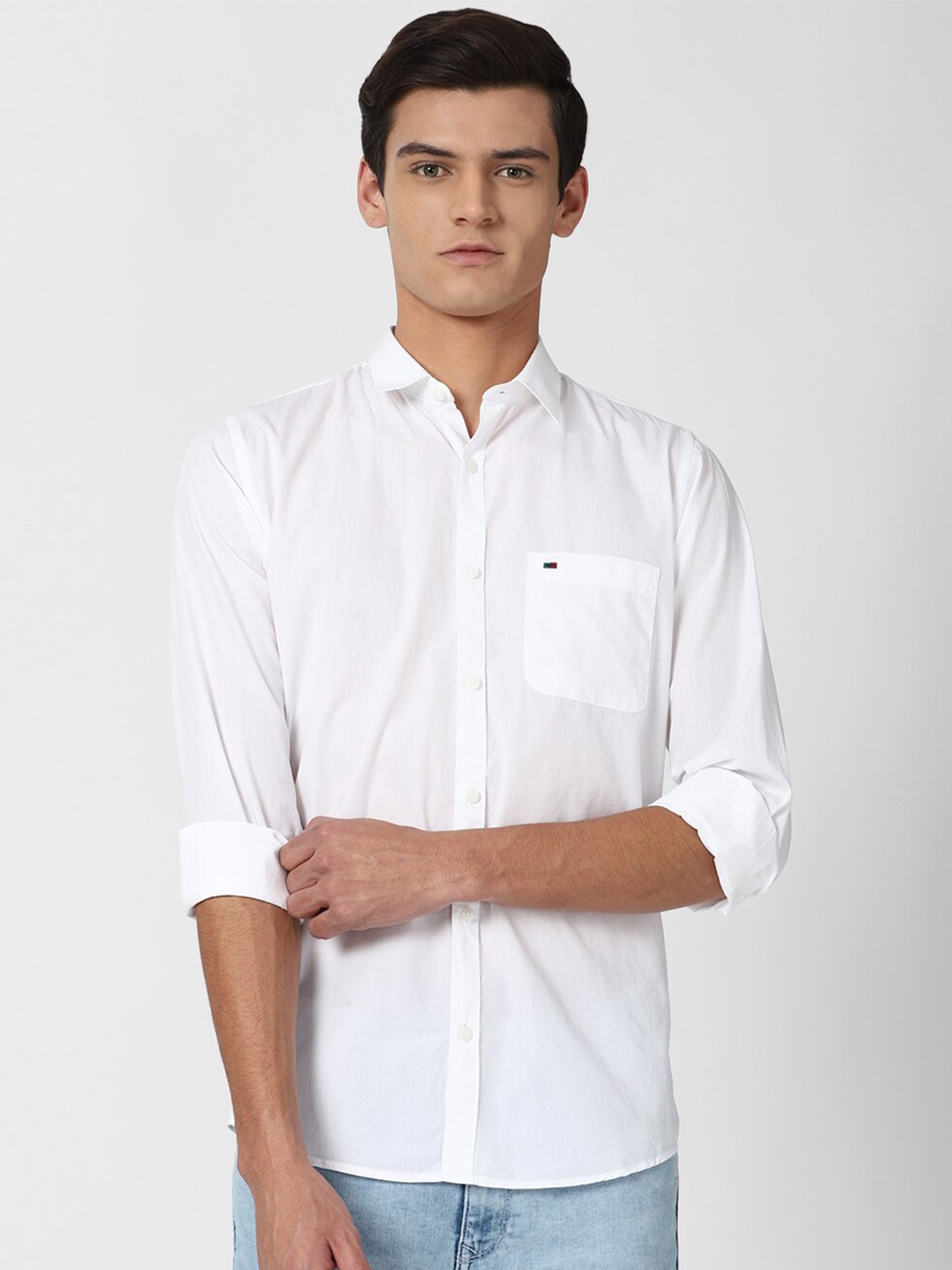 

Peter England Casuals Men White Slim Fit Casual Shirt