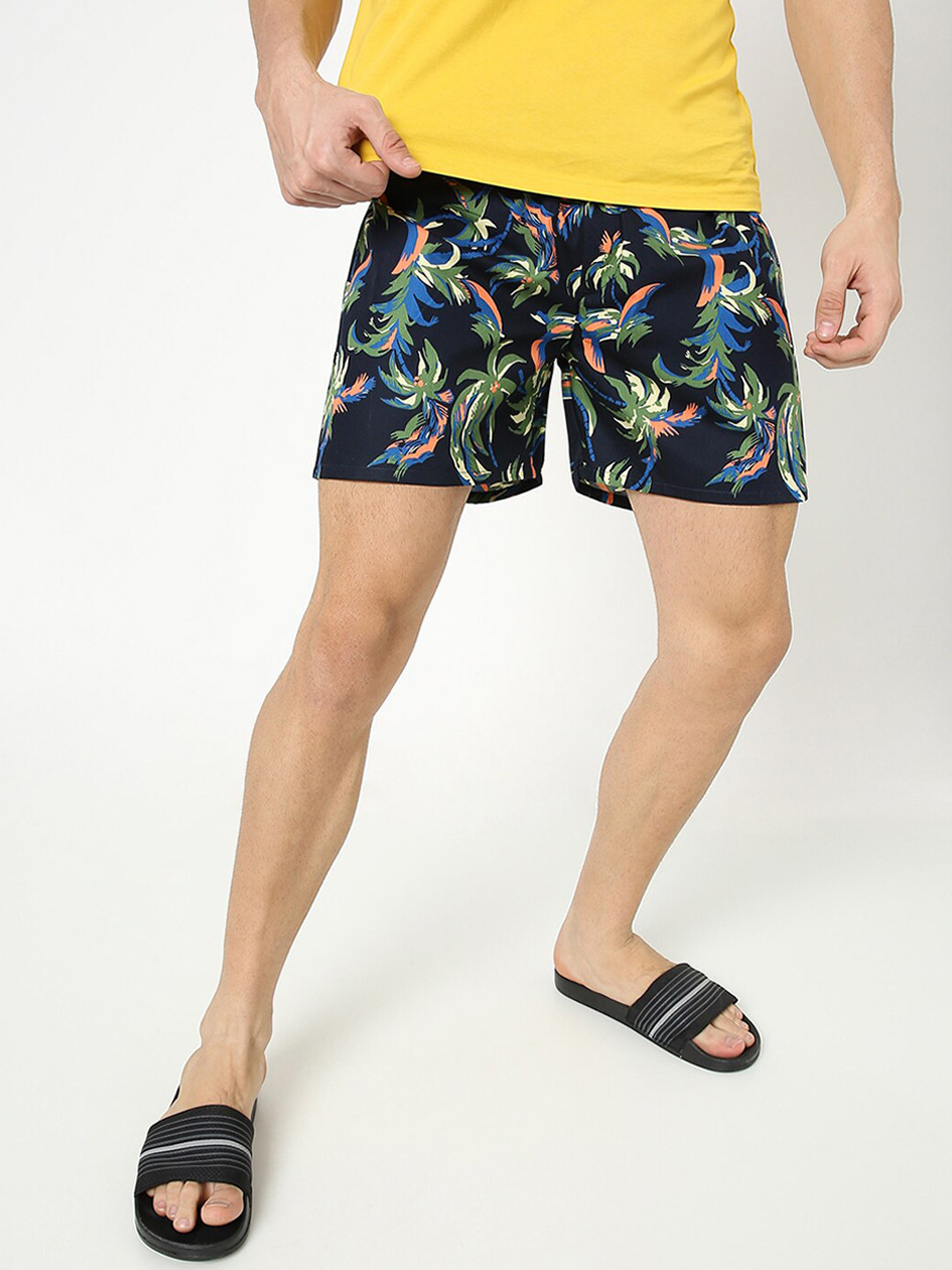 

Bewakoof Men Navy Blue & Green Printed Pure Cotton Boxers 435251