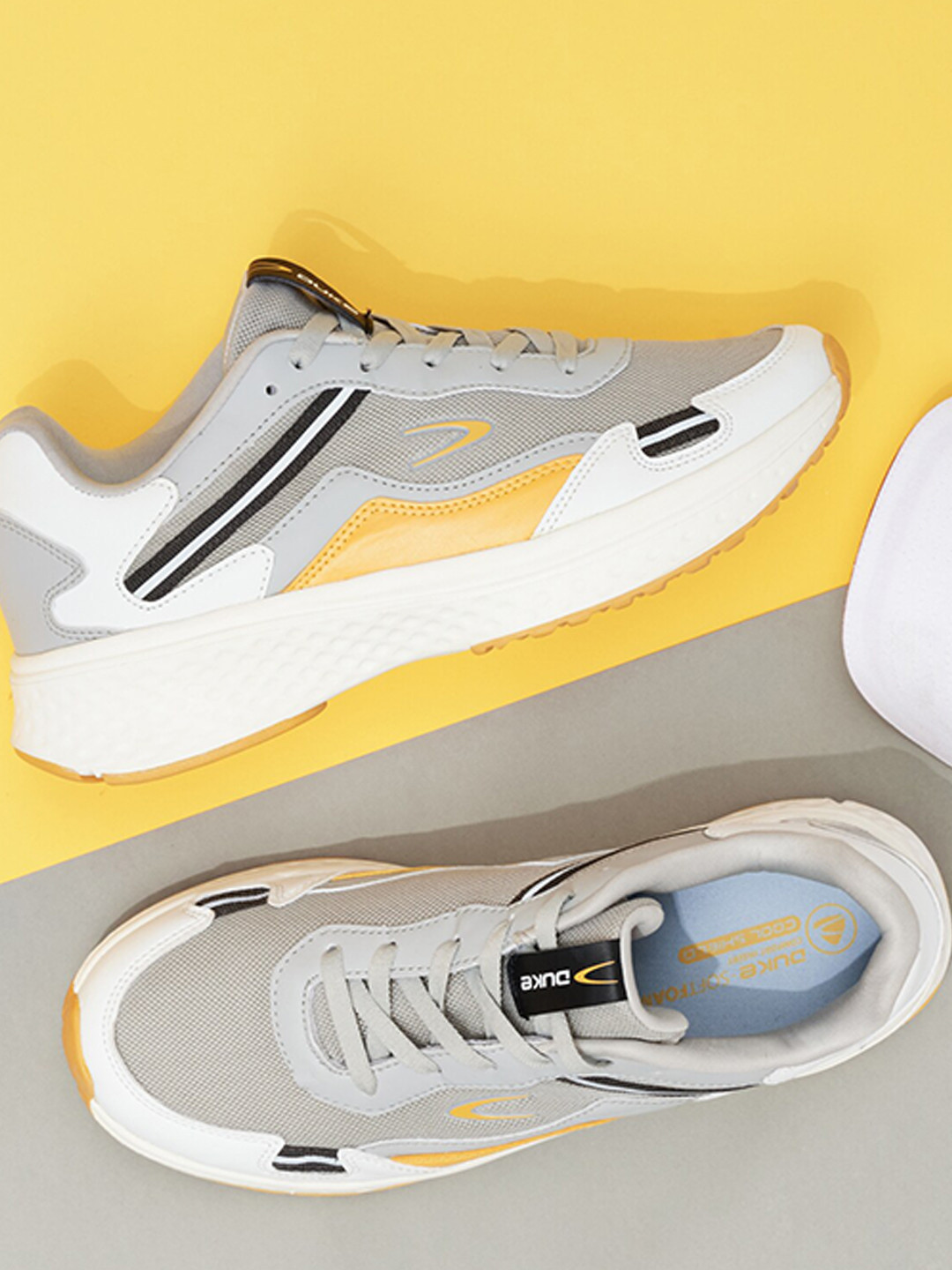 

Duke Men Grey & White Mesh Running Shoes