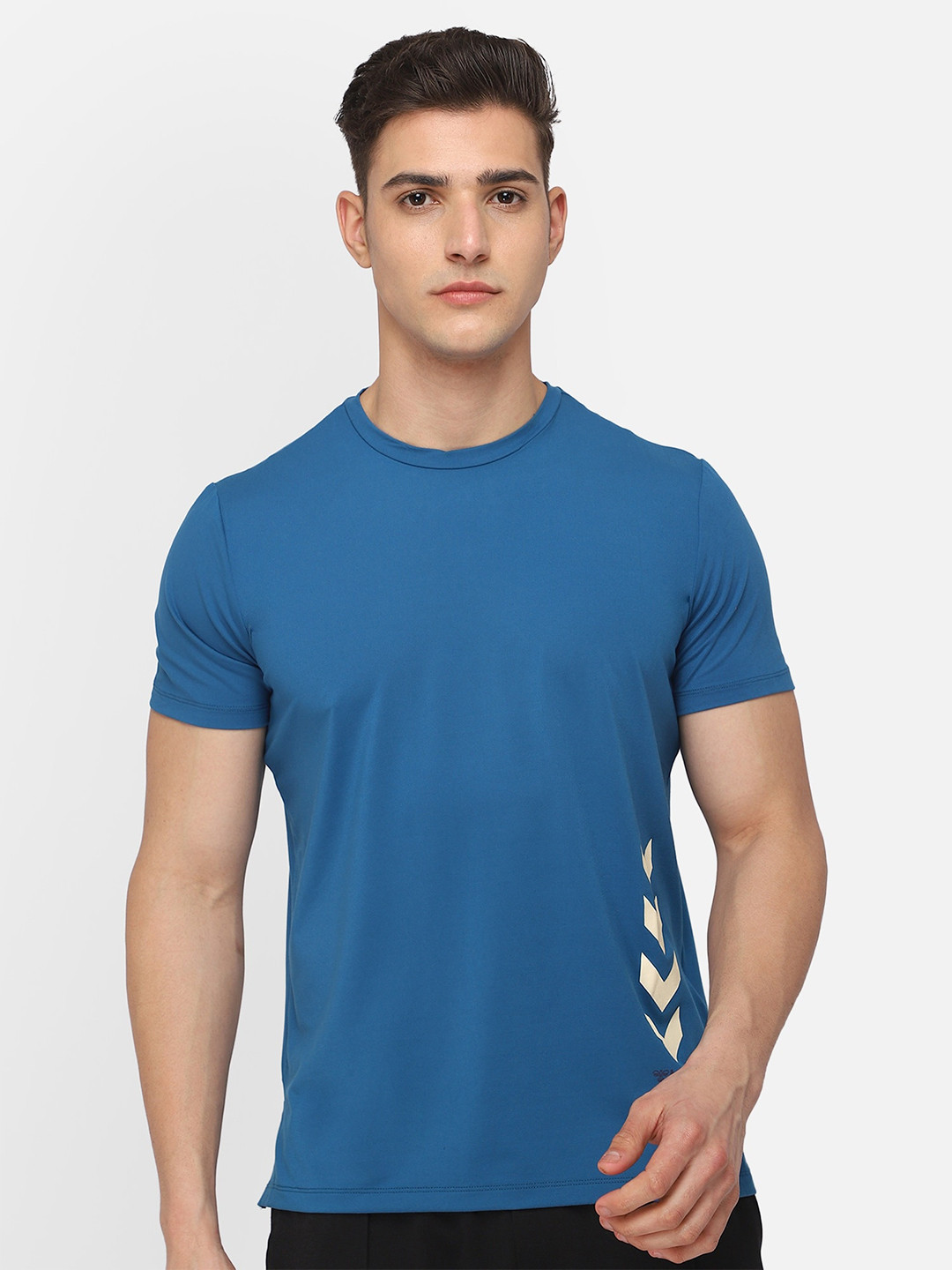 

hummel Men Blue Printed T-shirt