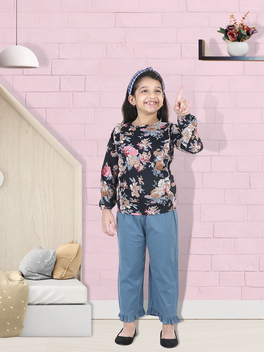 

Cutiekins Girls Black & Blue Printed Top with Trousers