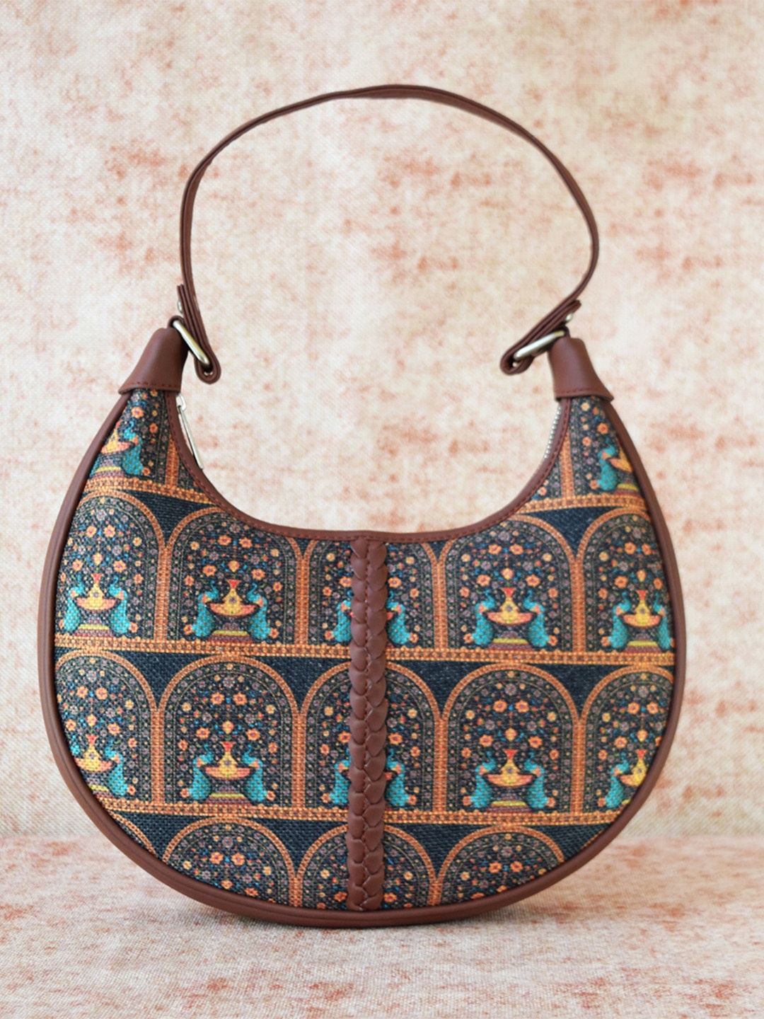 

Zouk Royal Indian Peacock Motif Motif Brown Hobo Bag