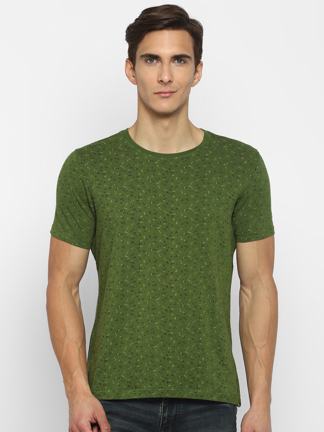 

Turtle Men Olive Green Printed Slim Fit T-shirt