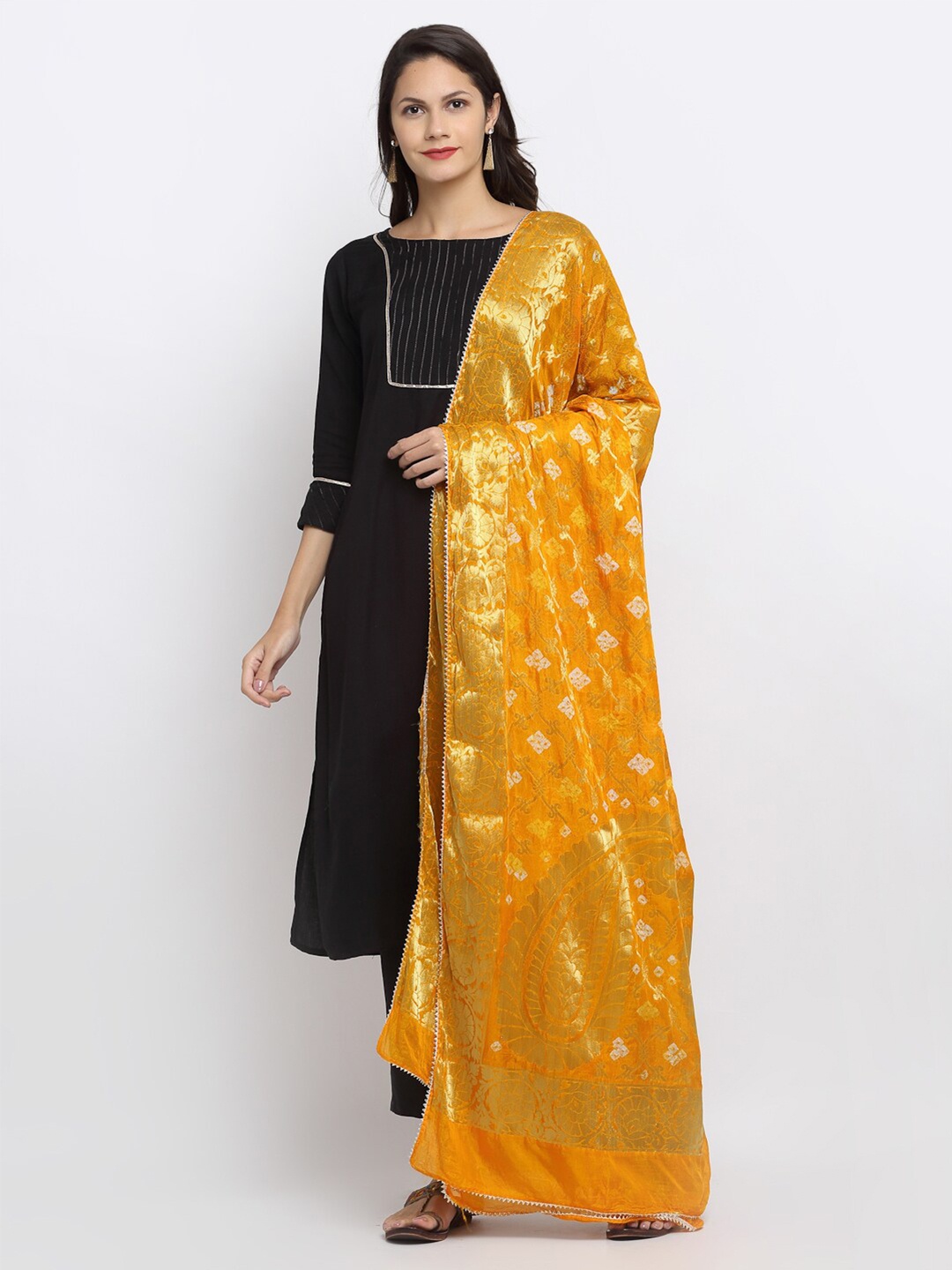 

SOUNDARYA Yellow & Gold-Toned Woven Design Bandhani Dupatta