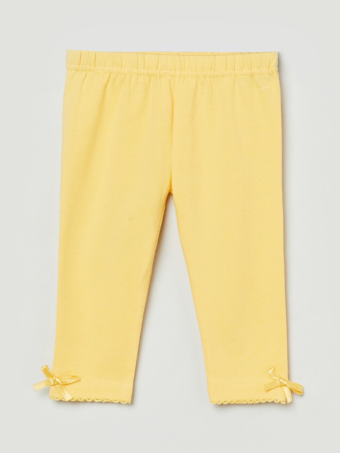 

max Girls Yellow Solid Pure Cotton Ankle-Length Leggings