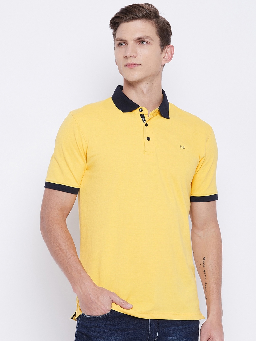 

Okane Men Yellow Solid Polo Collar Regular-Fit T-shirt