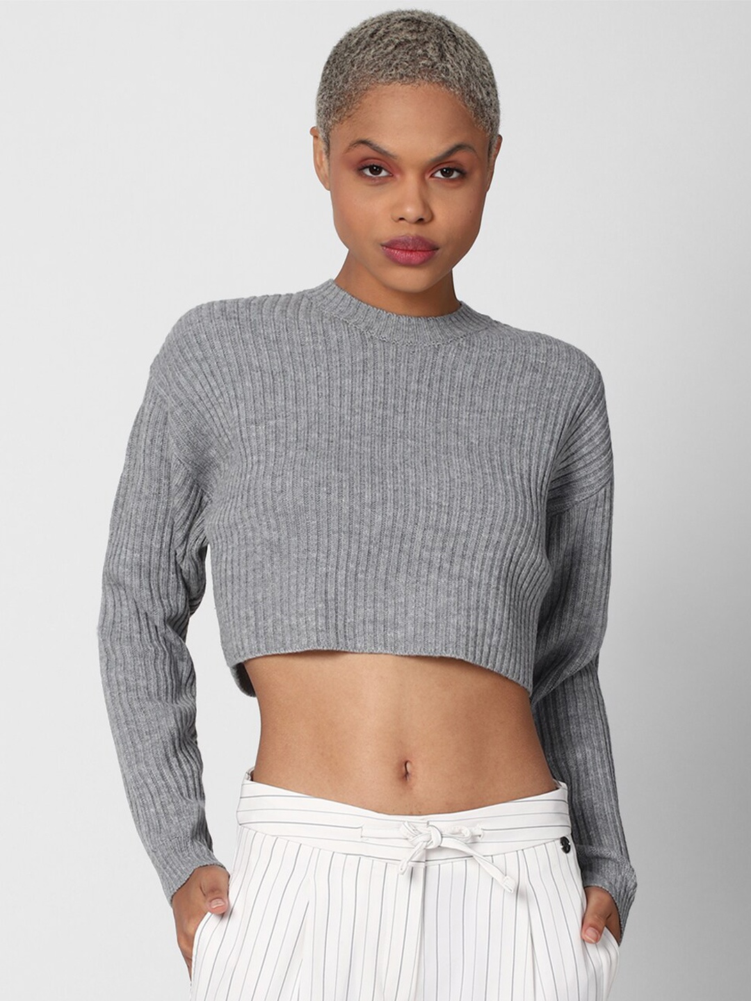 

FOREVER 21 Grey Ribbed Crop Sweater