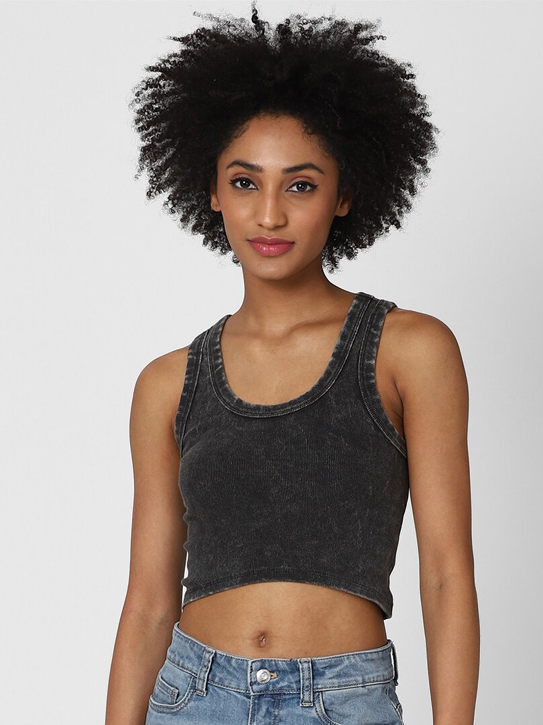 

FOREVER 21 Women Grey Solid Cloud Wash Crop Cotton Tank Top