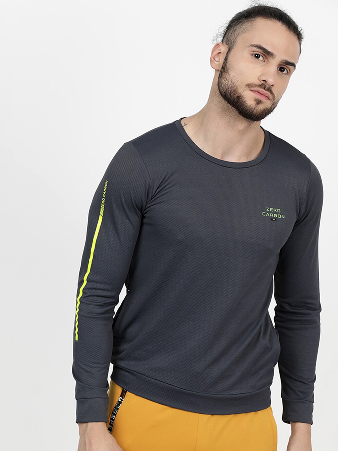 

V2 Value & Variety Men Grey Solid T-shirt