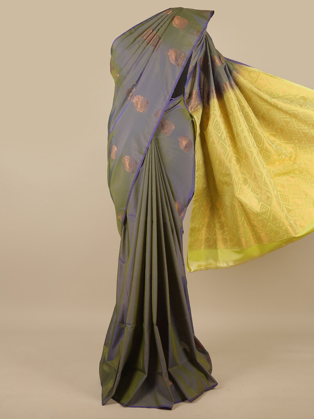 

Pothys Green & Cream-Coloured Ethnic Motifs Art Silk Saree