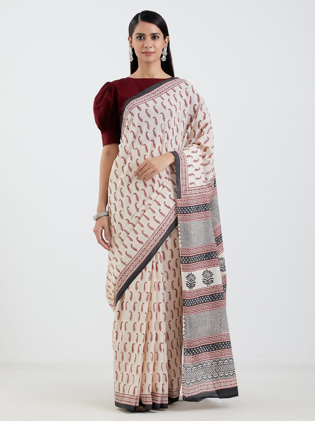 

Aujjessa Off White & Maroon Ethnic Motifs Pure Cotton Block Print Saree