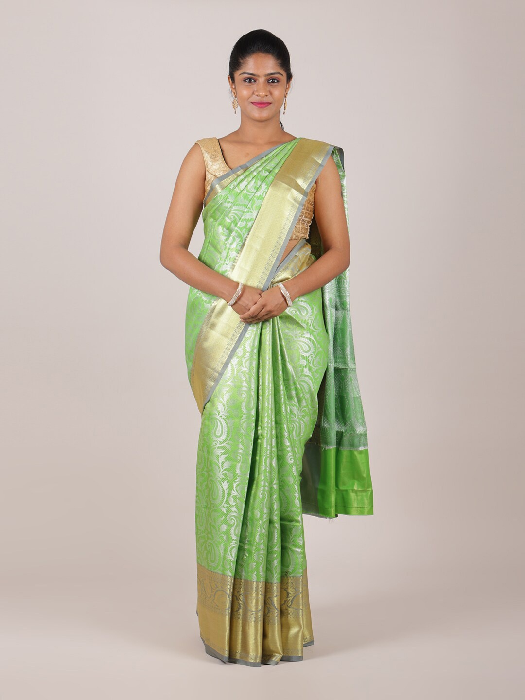 

Pothys Green & Silver-Toned Woven Design Zari Organza Saree