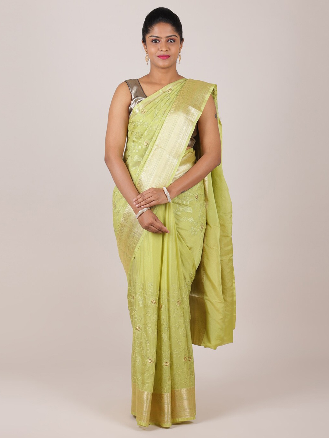 

Pothys Green & Gold-Toned Floral Zari Art Silk Saree