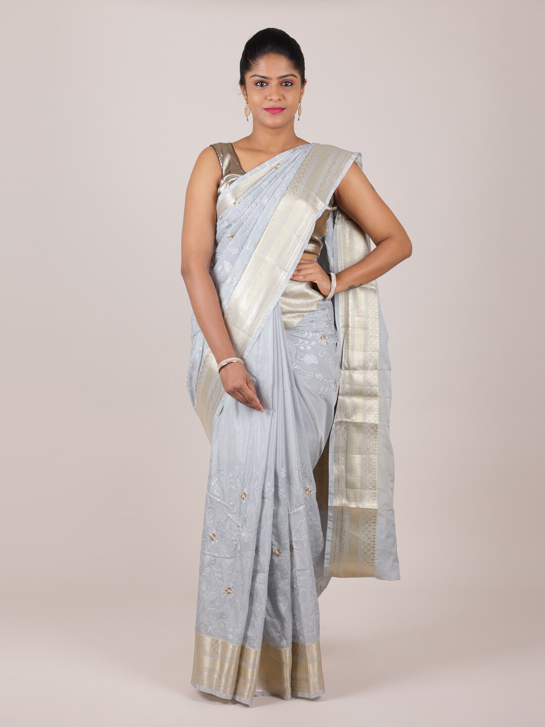 

Pothys Grey & Gold-Toned Woven Design Zari Art Silk Saree