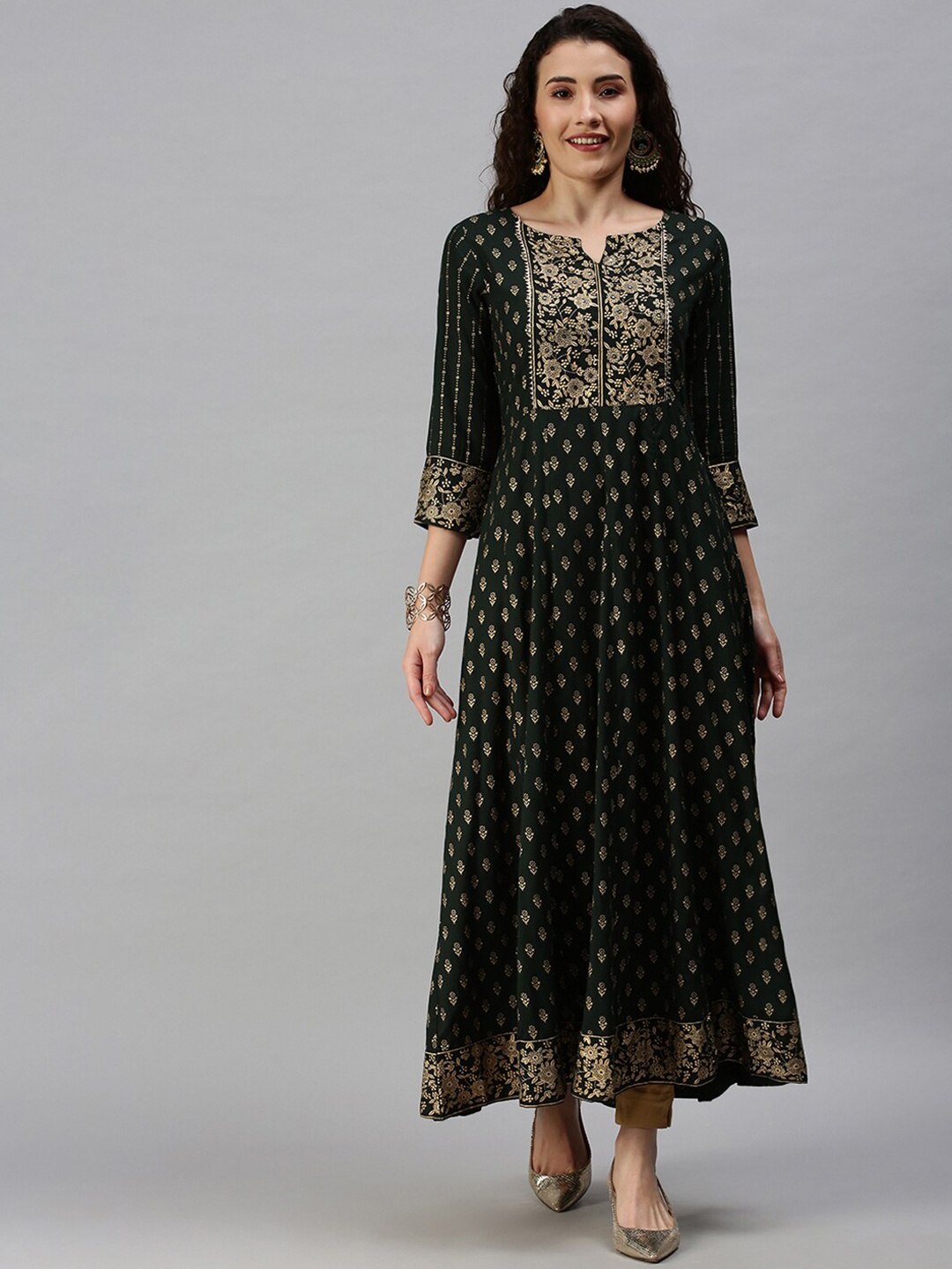 

SHOWOFF Women Green & Gold-Toned Floral Printed Cotton Mirror Work Anarkali Kurta