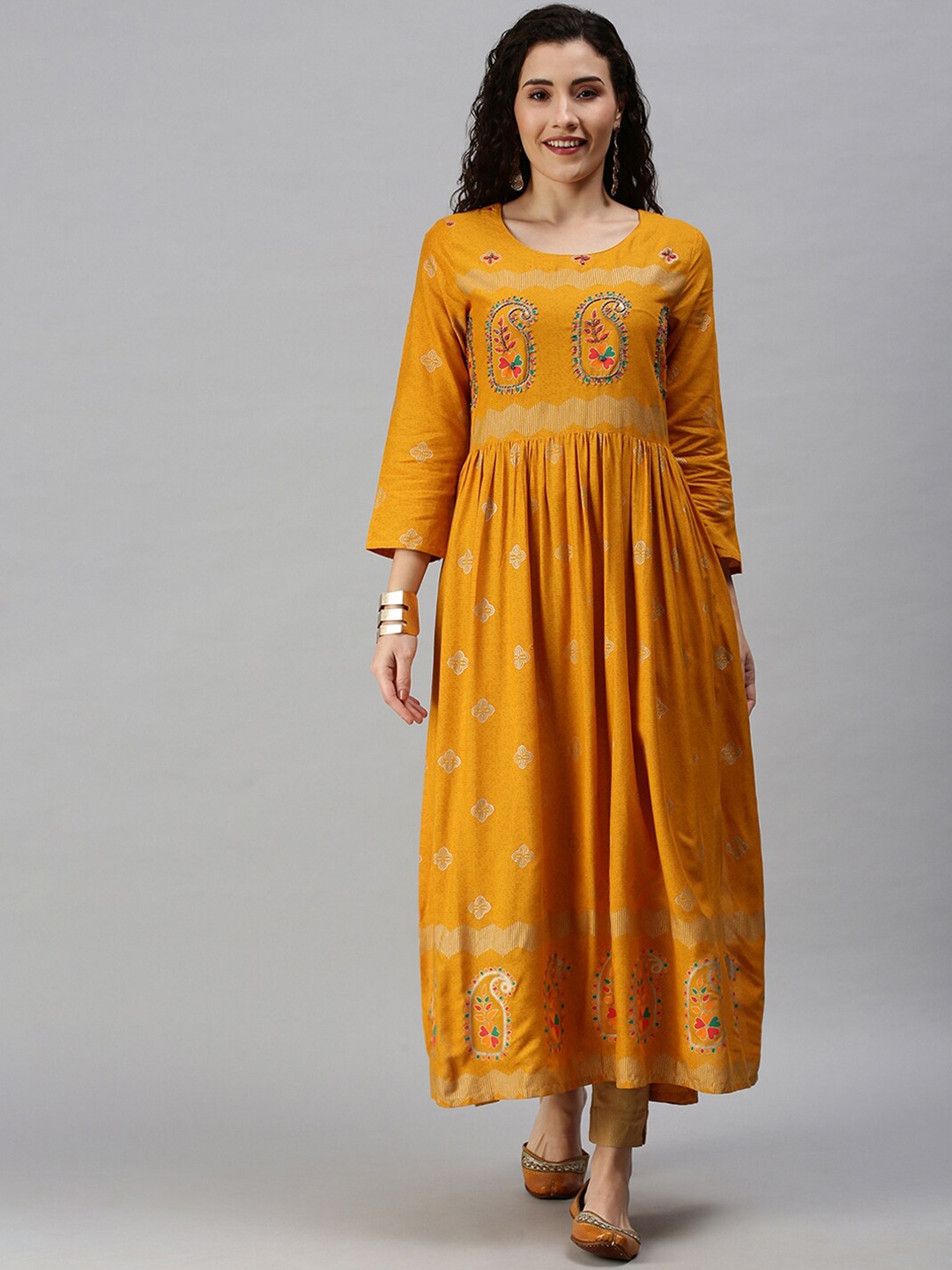

SHOWOFF Women Mustard Yellow Paisley Printed Thread Work Anarkali Kurta