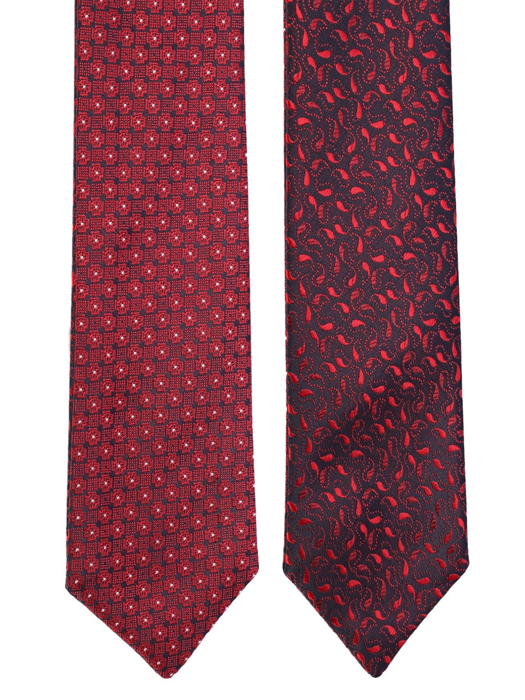 

Van Heusen Men Maroon & Black Woven Design Reversible Broad Tie