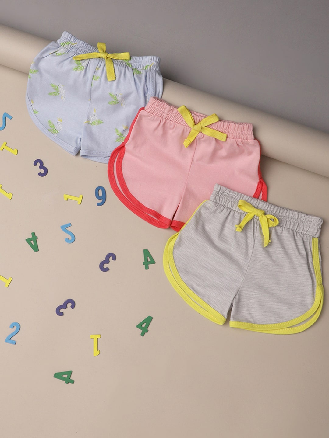 

MiArcus Girls Set of 3 Multicoloured Printed Shorts, Multi