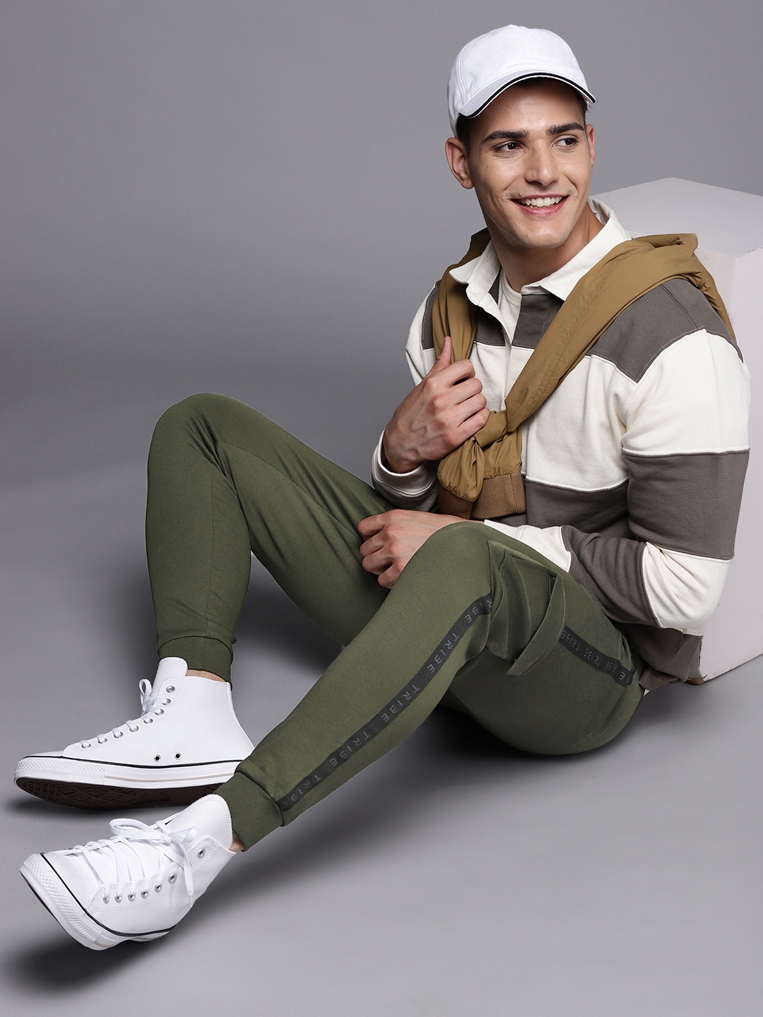 

Allen Solly Tribe Men Olive Green Solid Joggers